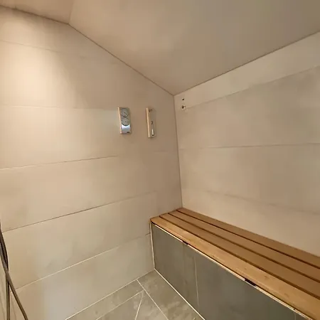 Marina-penthouse 625 * Zielow