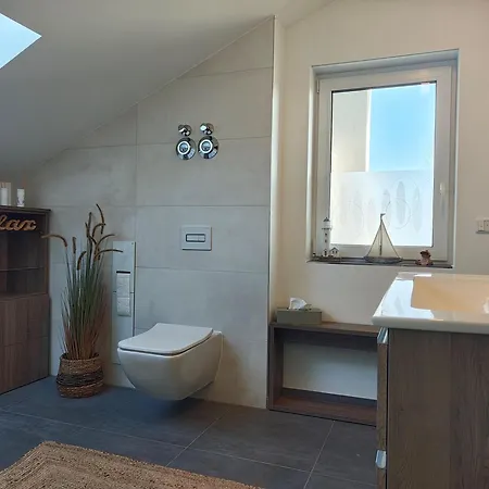 Marina-penthouse 625 דירה *